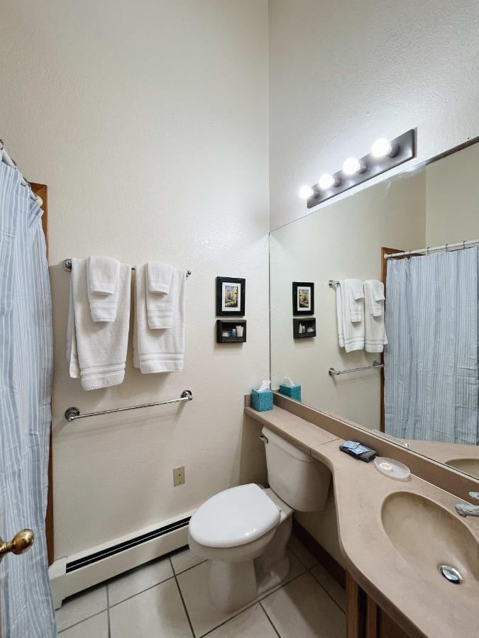 וודלנד פארק Cozy Cabin Suite Bed And Breakfast מראה חיצוני תמונה
